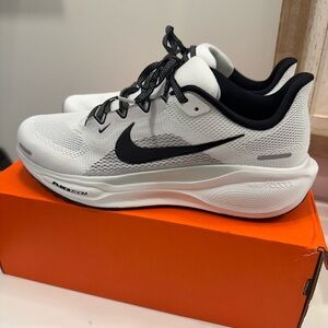 Nike Pegasus 41 White/Black Size 12